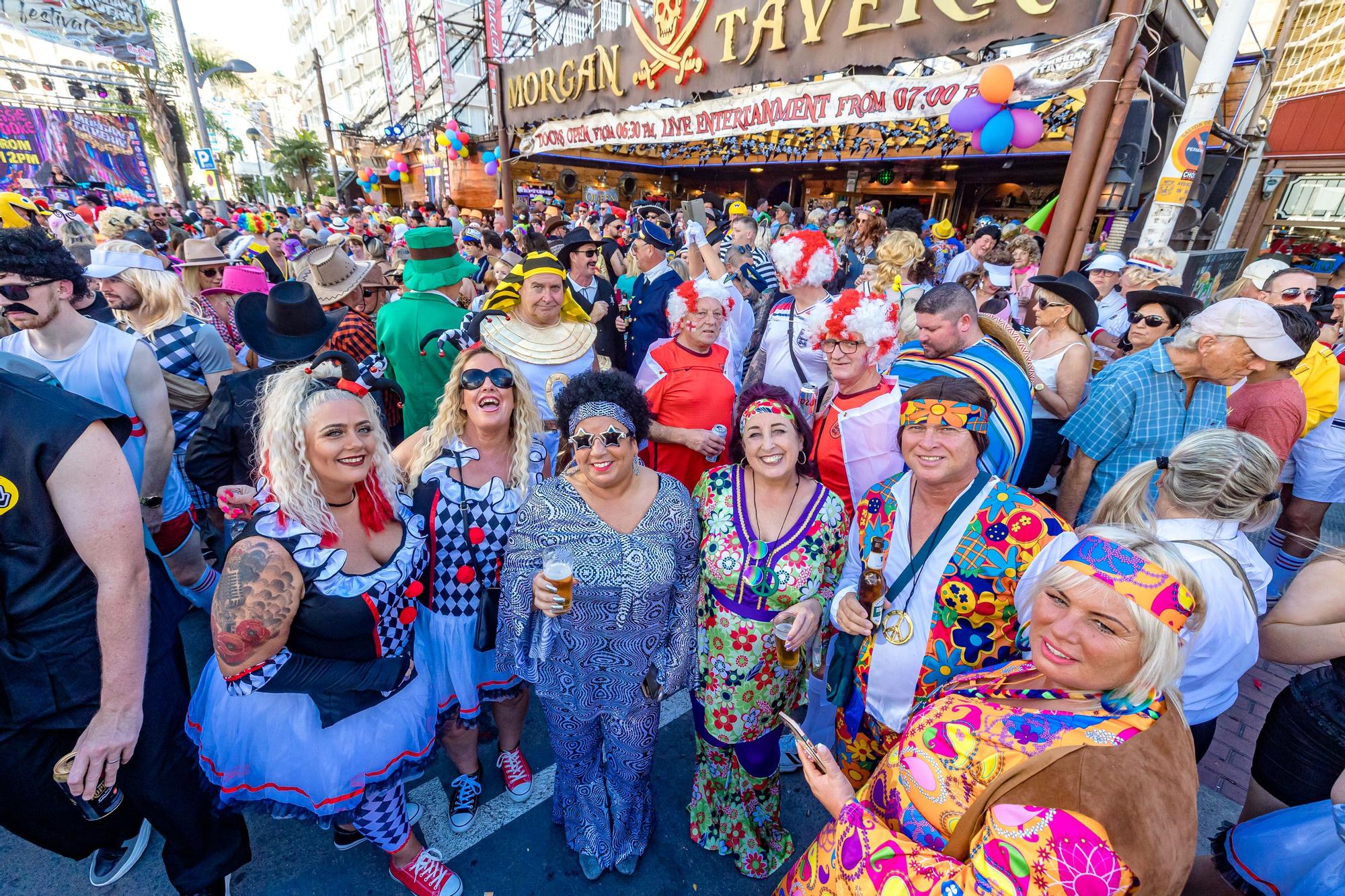 La "Fancy Dress" llena de disfraces Benidorm