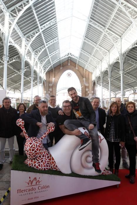 Exposición de caracoles gigantes en el mercado de Colón