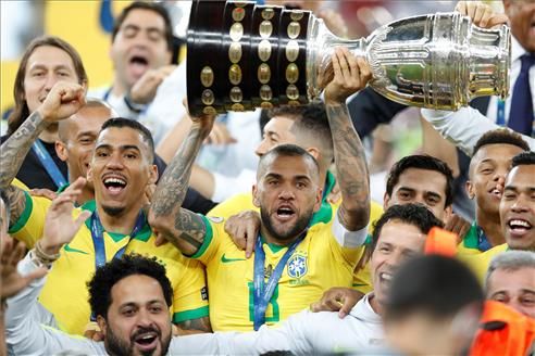 Dani Alves y Brasil