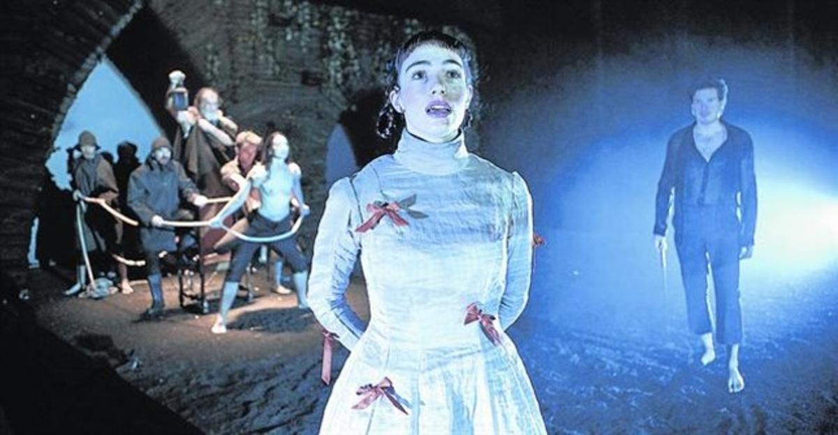 Rebeca Matellán (Sabelita), en una escena de ’Montenegro’, un muntatge del Centro Dramático Nacional.