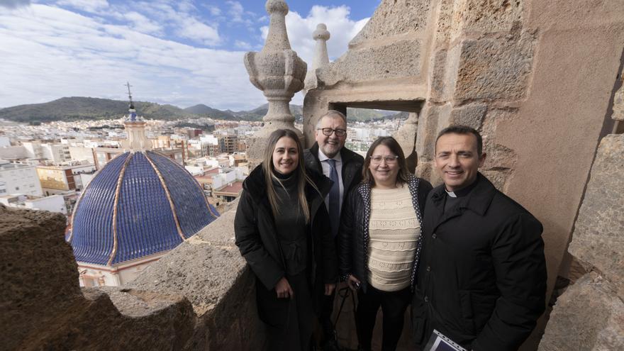 Los padrinos de tejas para la cúpula de la Asunción recaudan en la Vall 90.000 euros