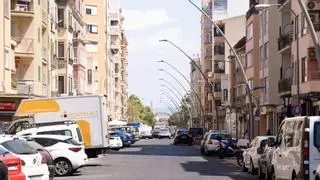 Así ha quedado la reforma de la calle General Ricardo Ortega de Palma a la espera del nuevo arbolado