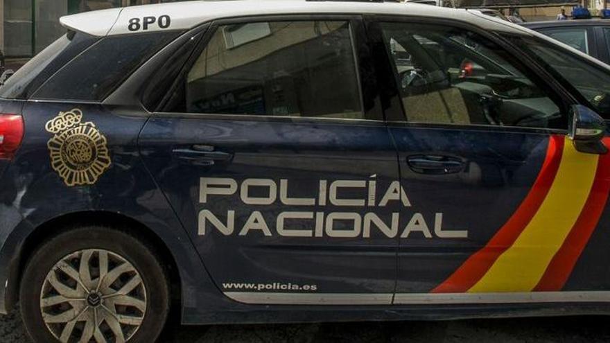 Mor una menor de 15 anys a Elx en clavar-se un vidre al cor