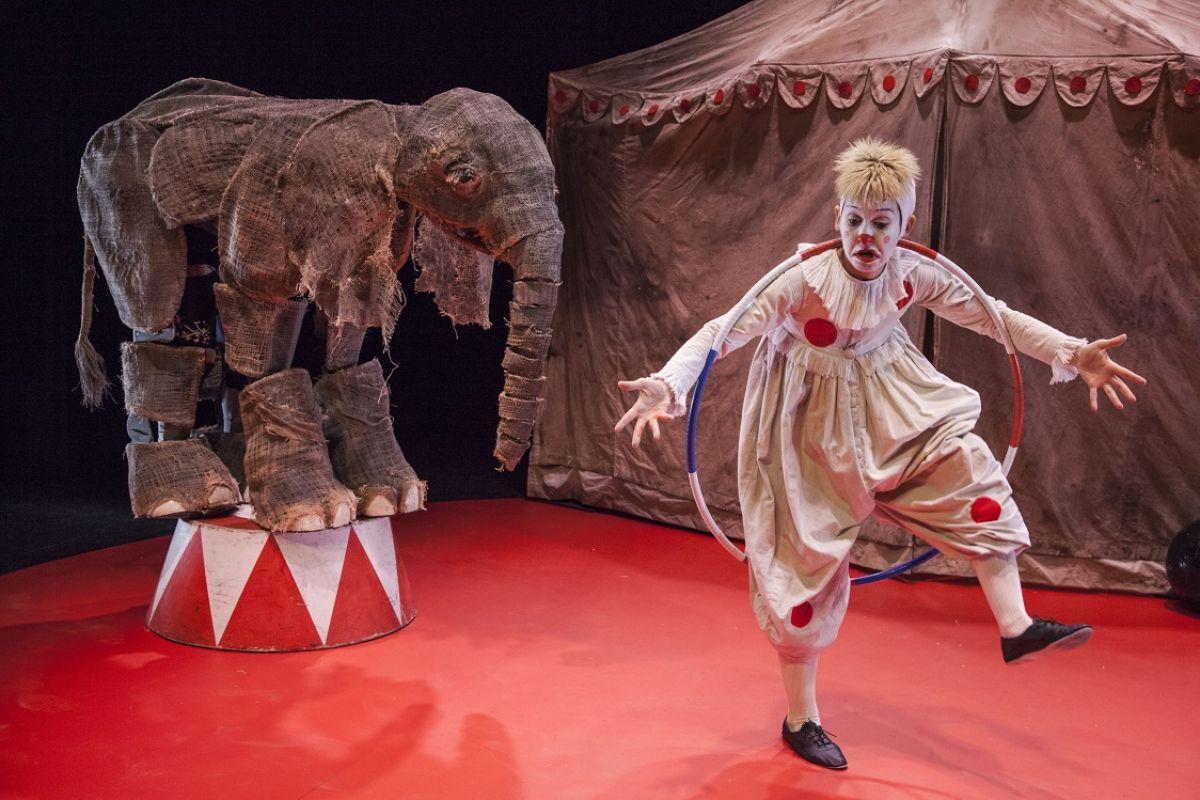 Imagen promocional de 'Parade, el circo de los valientes'.