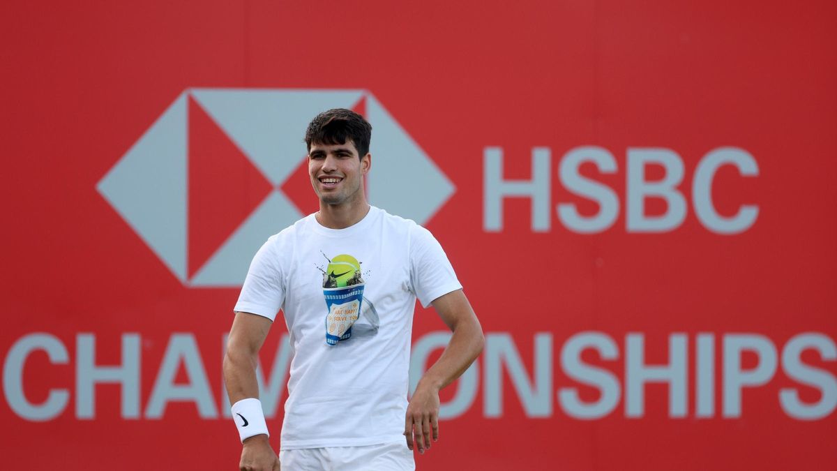 Carlos Alcaraz, en su primer entrenamiento en Queen's