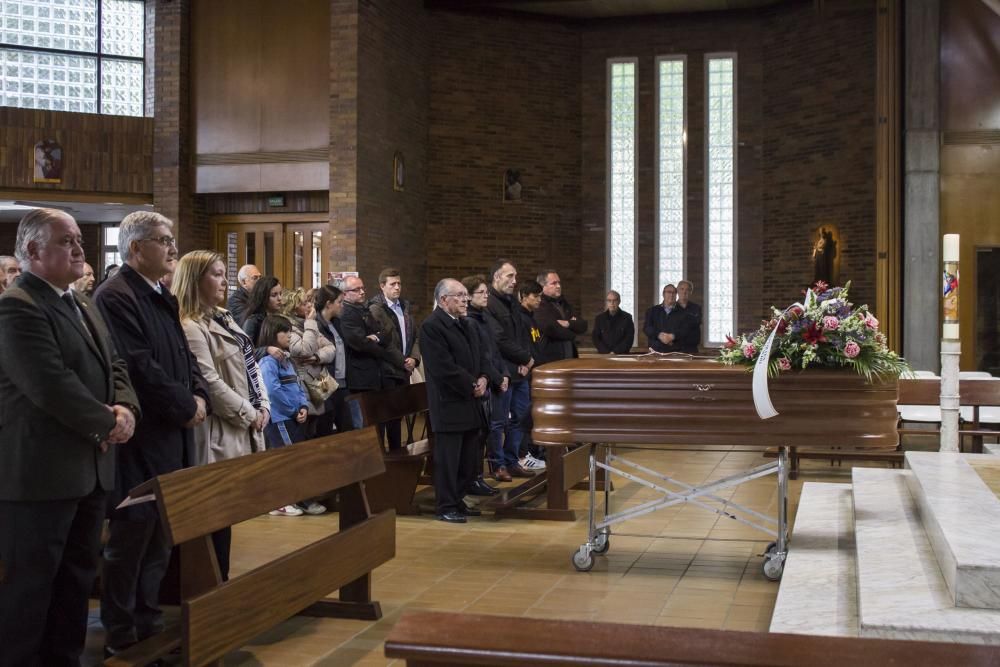 Funeral de Ramón Ballesteros, jefe de Deportes de la Universidad de Oviedo