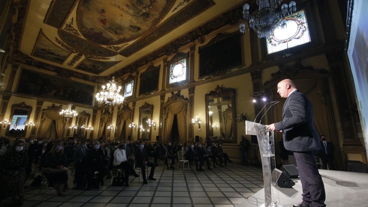 Antonio Ruiz, durante la intervención, en nombre de Rute, de la provincia y del resto de premiados.