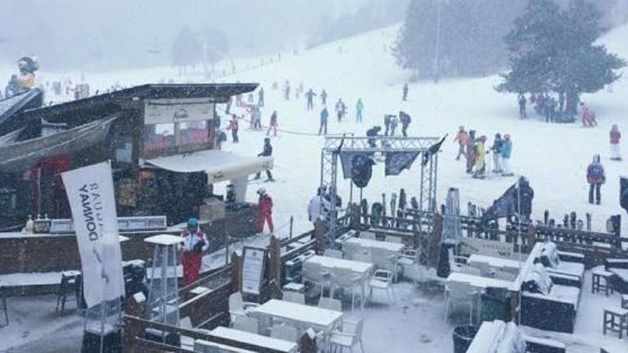 Les instal·lacions de Masella durant la nevada que va caure dimecres a la tarda a tota la Cerdanya