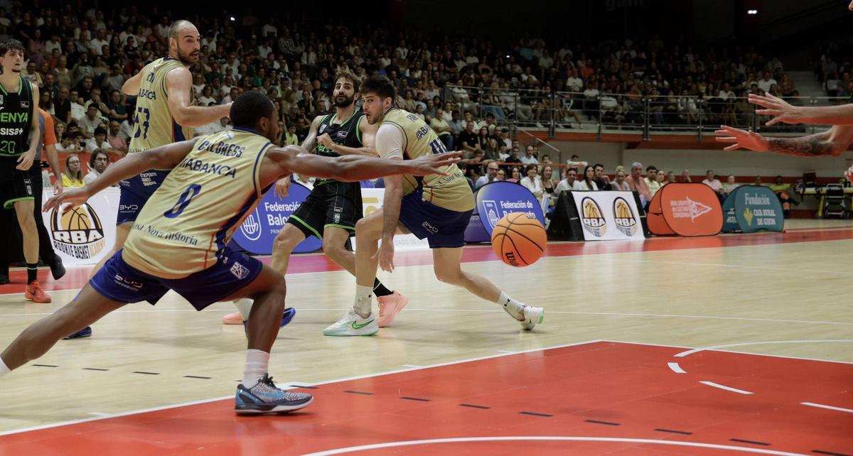 Asturias disfruta de Ricky Rubio en la victoria del Obradoiro ante el Joventut Asturias disfruta de Ricky Rubio en la victoria del Obradoiro ante el Joventut