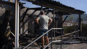 Desesperació i solidaritat veïnal