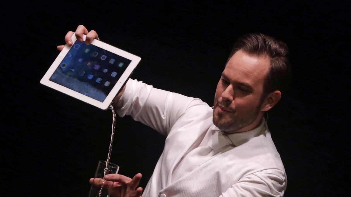 La magia de Jorge Blass llega a Benidorm con un espectáculo para toda la familia