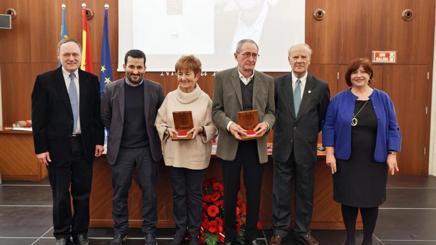 Ernest Gonzàlez, Vicent Marzà, Rosa Serrano, Ramon Lapiedra, Ramon Ferrer i Verònica Cantó.