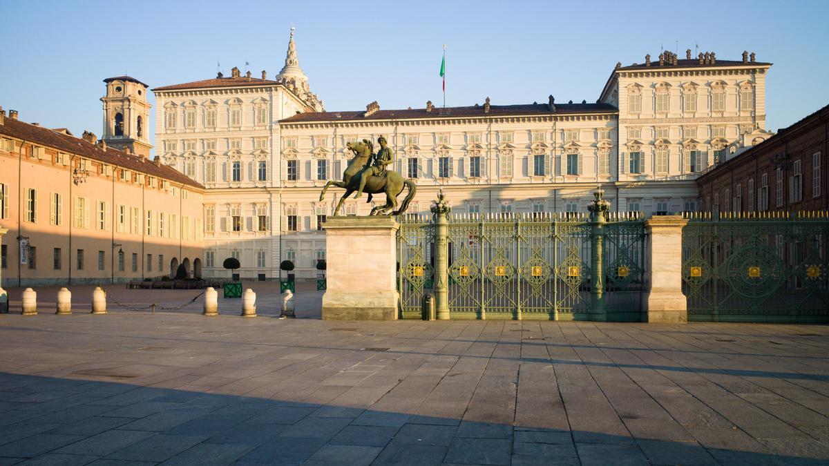 Fachada principal del Palacio Real de Turín