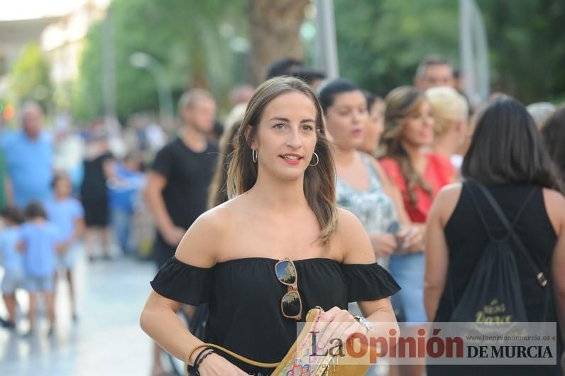 Los bailes latinos salen a la calle en Murcia