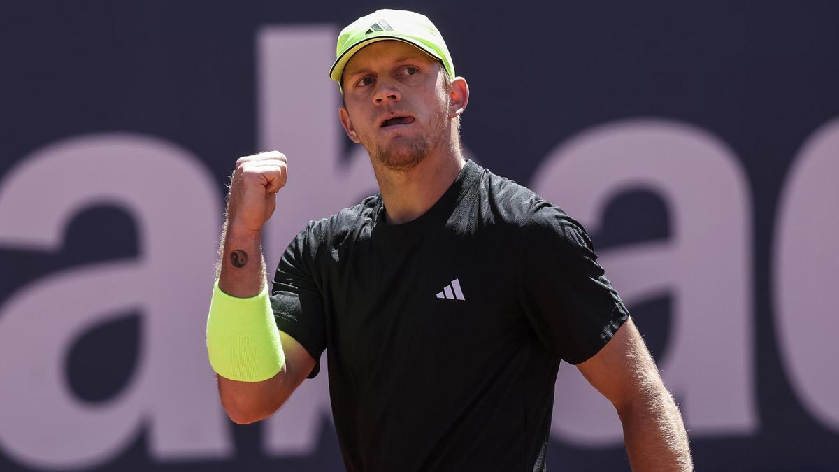 Davidovich celebra un punto contra Rublev.