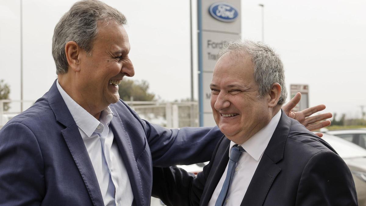 Jesús Alonso, al costat del ministre d’Indústria, Jordi Hereu, hui, a Catarroja