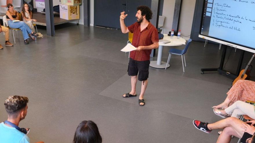 El cantante Marwán imparte un taller musical formativo en La Grada