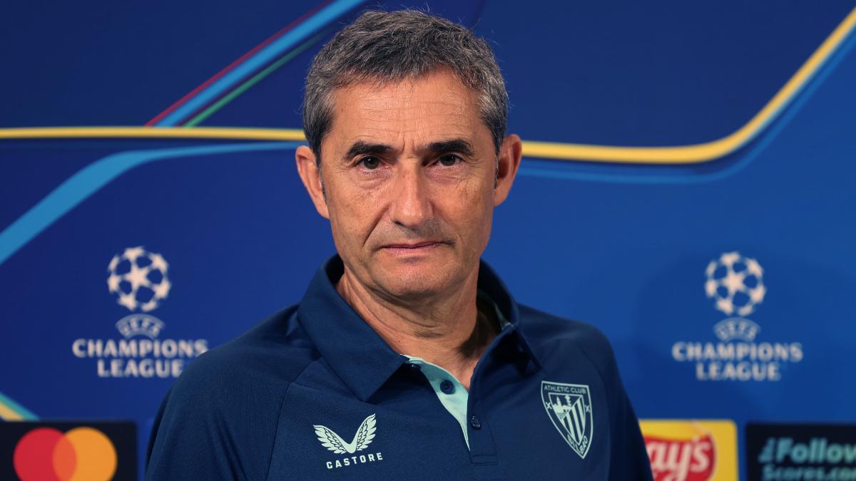 El entrenador del Athletic de Bilbao Ernesto Valverde en rueda de prensa previa al partido del martes ante el Arsenal
