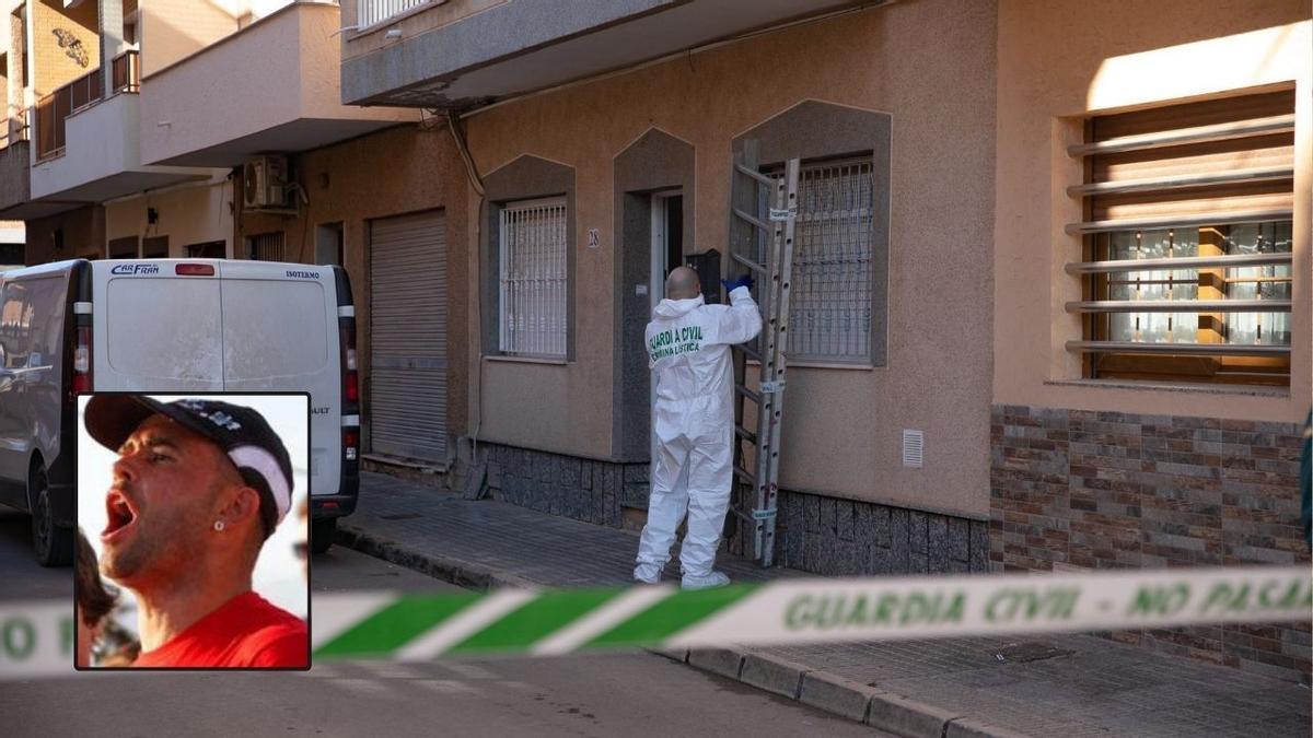 Un investigadores en la puerta de la casa de El Algar; en la foto pequeña, Paco, la víctima, en una imagen difundida por el CD Algar, del que él era aficionado.