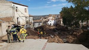 Equipos de rescate en Letur.