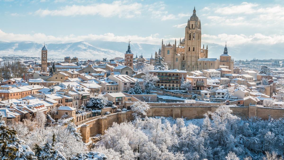 Segovia, bajo la nieve.