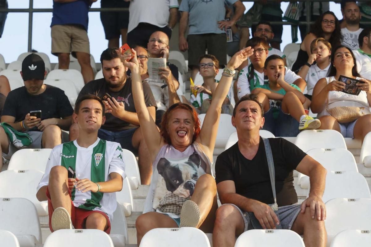 El Córdoba CF inicia la temporada con derrota ante el Cádiz.