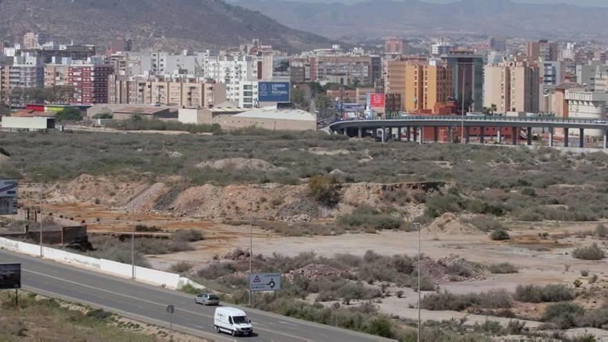 La declaración de contaminación de El Hondón no llegará hasta 2019