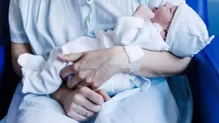Leve respiro en la natalidad: suben los nacimientos en el primer trimestre