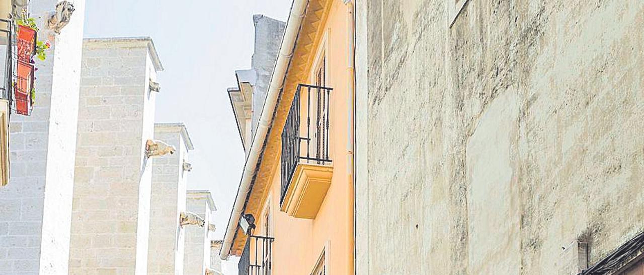 Gandia apuesta por la compra de patrimonio en riesgo de ruina pese a la deuda municipal