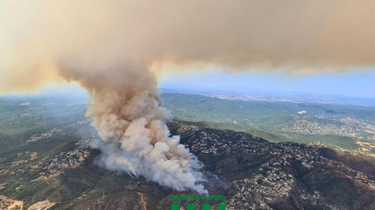 La zona de l&#039;incendi des de l&#039;aire