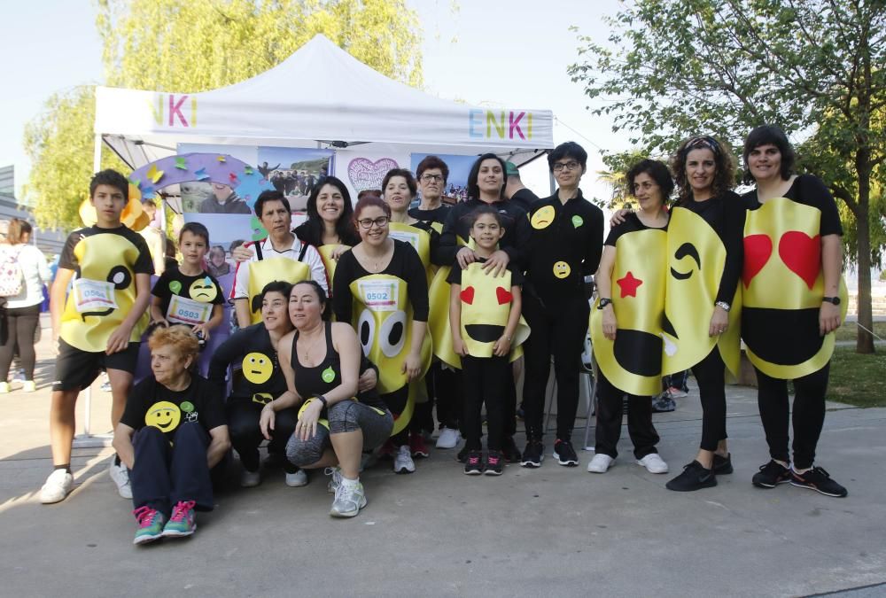 Cientos de personas participan en la II Carrera de Obstáculos por la Integración en Vigo