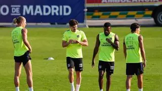 Enfado mayúsculo de Julián Álvarez y su entorno con Simeone
