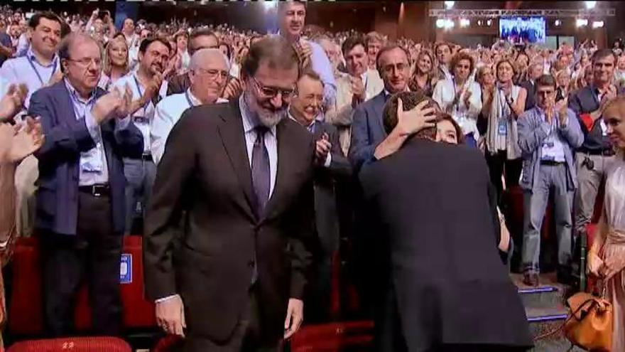 El PP da un giro a la derecha con la elección de Casado