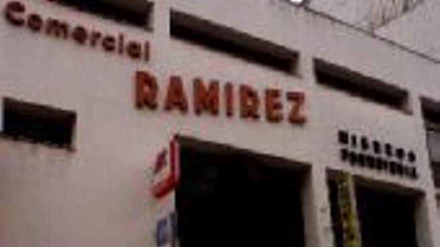 Condenan a Comercial Ramírez a readmitir a nueve empleados