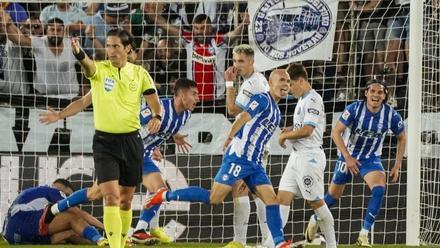 Alavés - Girona : El primer gol de Jon Guridi