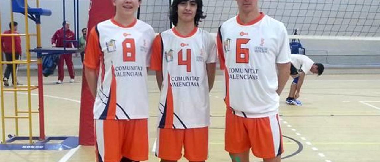 El Xàtiva exporta diez jugadores al nacional de voleibol infantil y cadete