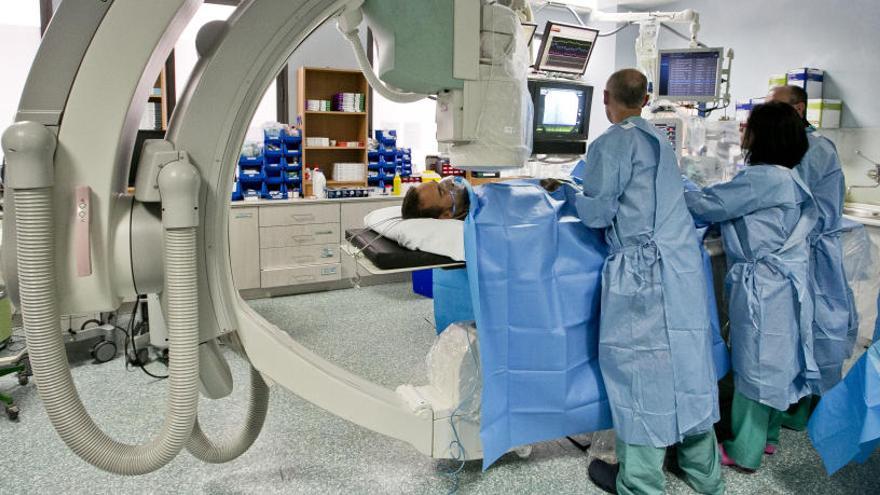 Sanidad ha abierto la bolsa de empleo para trabajar en hospitales y centros de salud