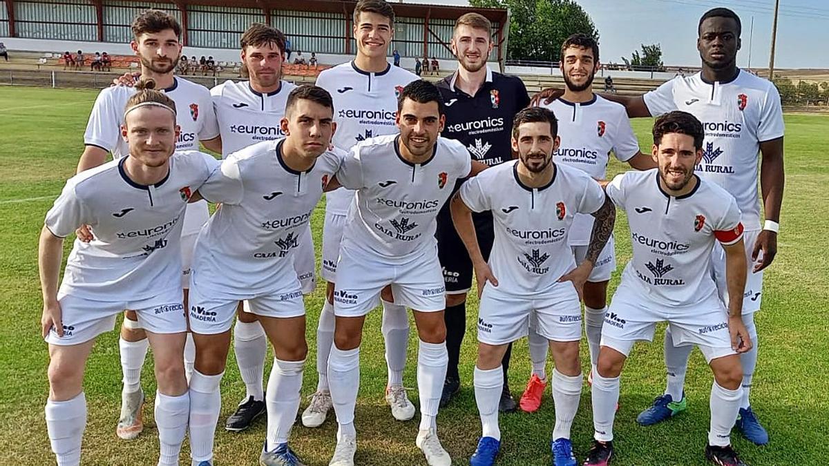 Once inicial del Villaralbo. | Cedida