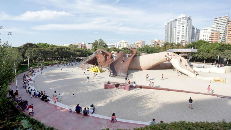 València cierra el Gulliver por las fuertes rachas de viento