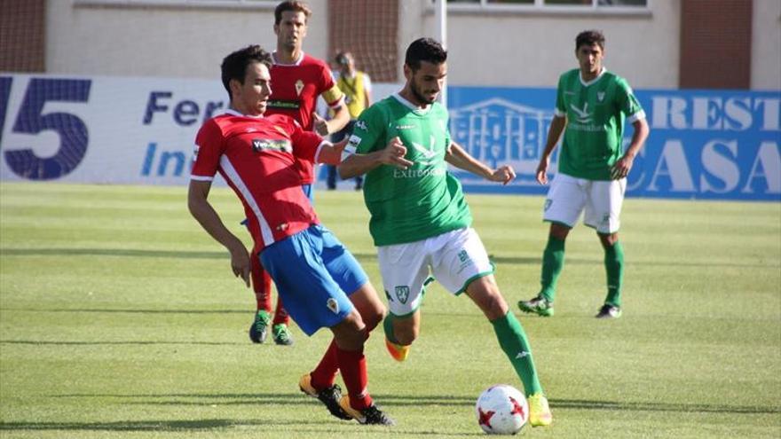 El Villanovense intenta redondear su buen momento superando al Betis B