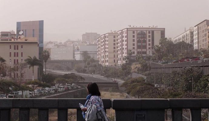 Alerta por calima y fuertes vientos en Canarias