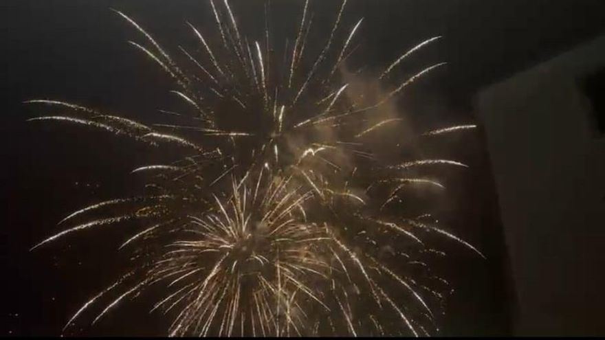 Así fue la descarga de fuegos artificiales en Grado