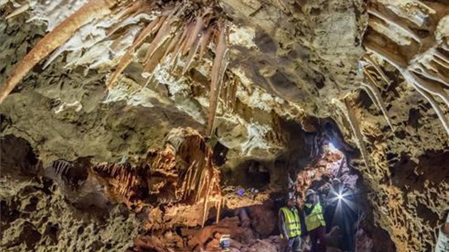 La Junta no descarta variar el trazado de la ronda este para proteger las grutas