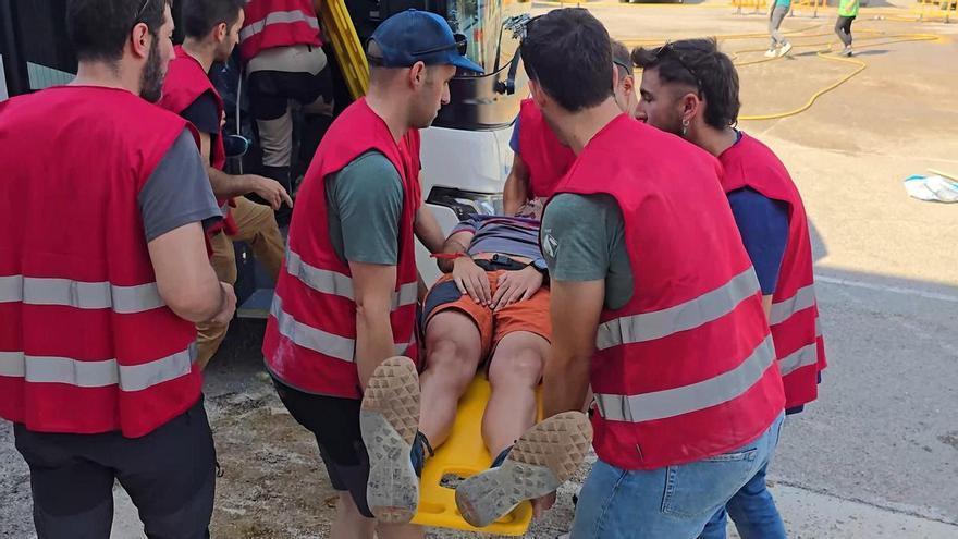 Vídeo | Estudiants d'UManesa resolen satisfactòriament un simulacre d'emergències