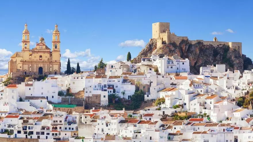 Parece el norte de España, pero es Andalucía: el pueblo blanco repleto de belleza que es perfecto para una escapada de fin de semana