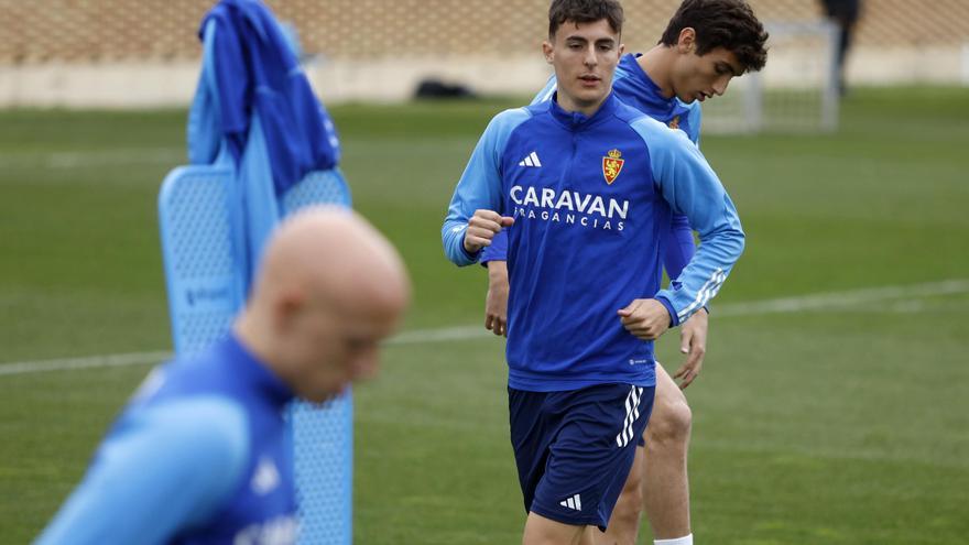 Último entrenamiento del Real Zaragoza antes del partido contra el Real Valladolid