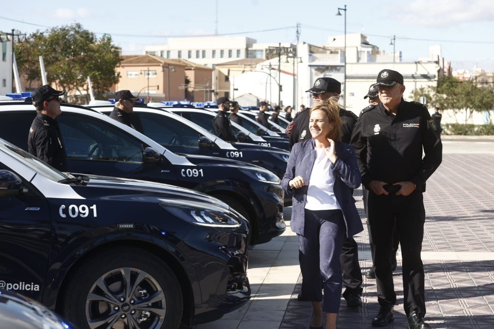 La Policía Nacional estrena coche, 65 unidades de este PHEV fabricado en  España
