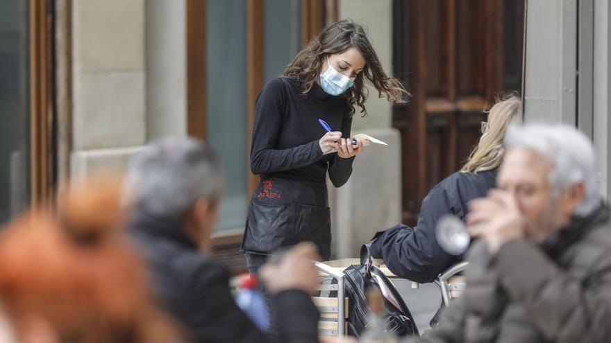 El Gobierno aplaza suavizar restricciones y el ocio mete prisa: “No aguantamos más”