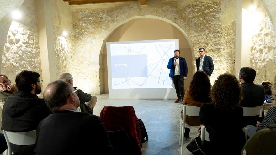 El Tech Day de la provincia coge vuelo: lleno técnico en Elche y expectación ante la primera gala