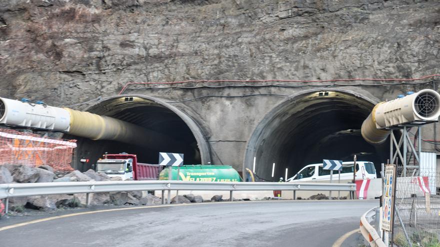 Obras Públicas revisará los túneles de la carretera nueva a La Aldea